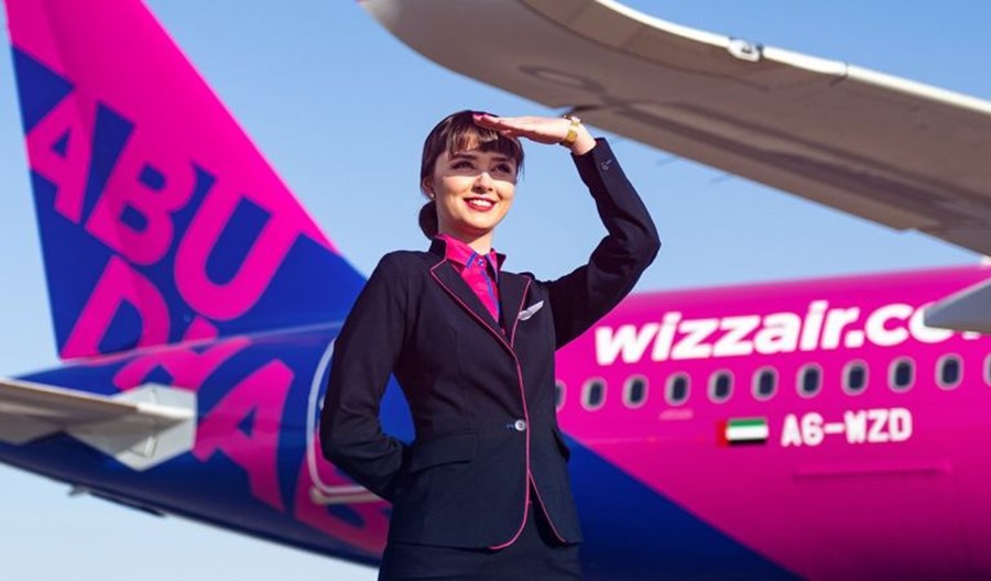 Wizz Air przywraca wynagrodzenia sprzed pandemii Wizz Air przywraca wynagrodzenia sprzed pandemii