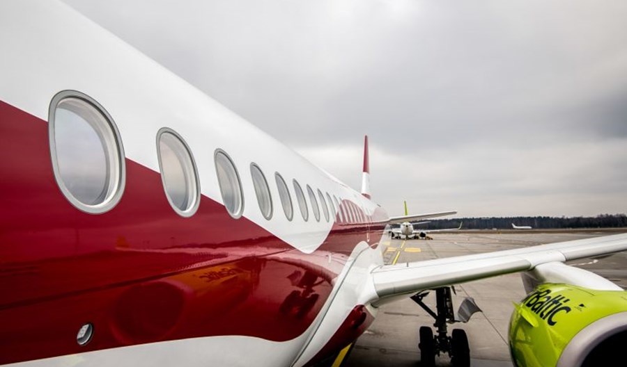 Obowiązkowe szczepienia w airBaltic. Groźba zawieszenia w przypadku ich braku Obowiązkowe szczepienia w airBaltic. Groźba zawieszenia w przypadku ich braku