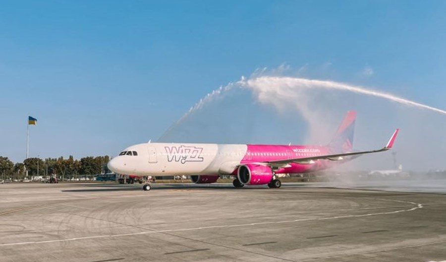 Wizz Air reaguje na "otwarte niebo" na Ukrainie. 26 nowych tras, ale żadnej do Polski Wizz Air reaguje na "otwarte niebo" na Ukrainie. 26 nowych tras, ale żadnej do Polski