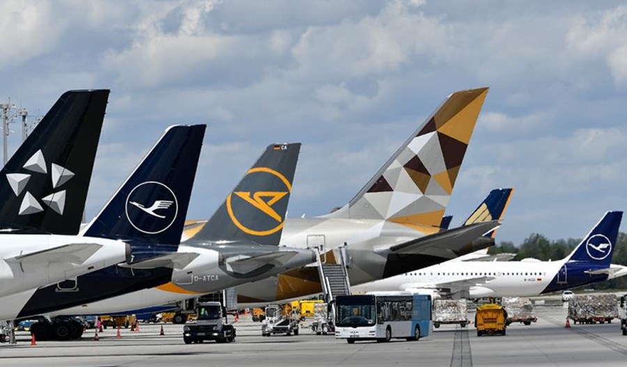 Prognozy Eurocontrol: Trzy scenariusze i ożywienie już w święta Prognozy Eurocontrol: Trzy scenariusze i ożywienie już w święta