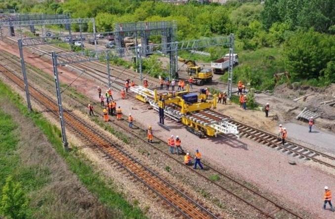 "Inwestowanie w torowisko do lotniska w Radomiu mijałoby się z celem"
