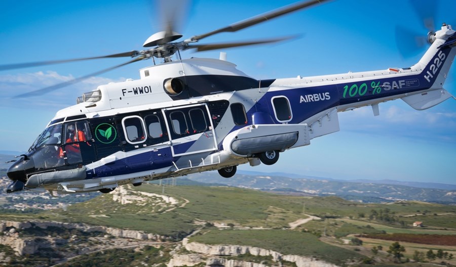 Airbus: Pierwszy lot śmigłowca na 100 proc. zrównoważonym paliwie lotniczym (SAF) Airbus: Pierwszy lot śmigłowca na 100 proc. zrównoważonym paliwie lotniczym (SAF)