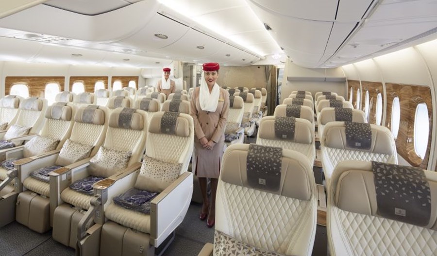 Emirates zmodernizują 105 szerokokadłubowców. Zyskają klasę ekonomiczną premium Emirates zmodernizują 105 szerokokadłubowców. Zyskają klasę ekonomiczną premium