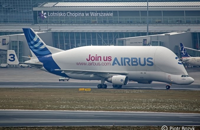 Grudzień 2021: Średnio 1680 dziennie operacji lotniczych w Polsce