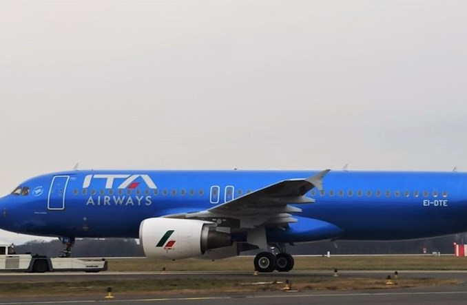 Włochy i Francja zaostrzają regulacje w transporcie. "SuperGreenPass" i zakaz konsumpcji