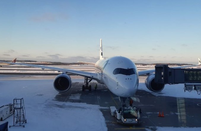 Finnair opóźni start rejsów do Dallas i Nagoi. Redukcje połączeń w Europie i groźba strajku 