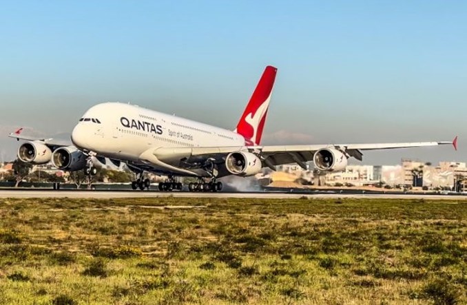 IATA: Poprawa ruchu pasażerskiego w listopadzie, omikron wpłynie negatywnie