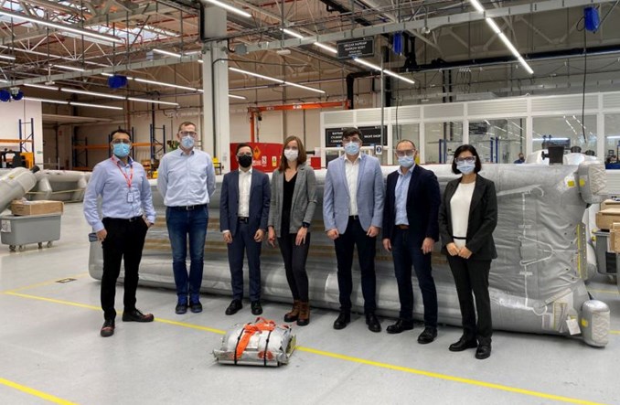 Wrocław: Umowa Spairliners i Collins Aerospace na naprawę zjazdów ewakuacyjnych