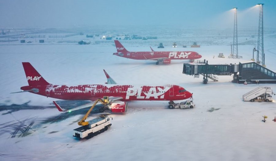 IATA: Omikron zakłócił odbudowę lotnictwa. Ruch o 75 proc. mniejszy niż przed pandemią IATA: Omikron zakłócił odbudowę lotnictwa. Ruch o 75 proc. mniejszy niż przed pandemią