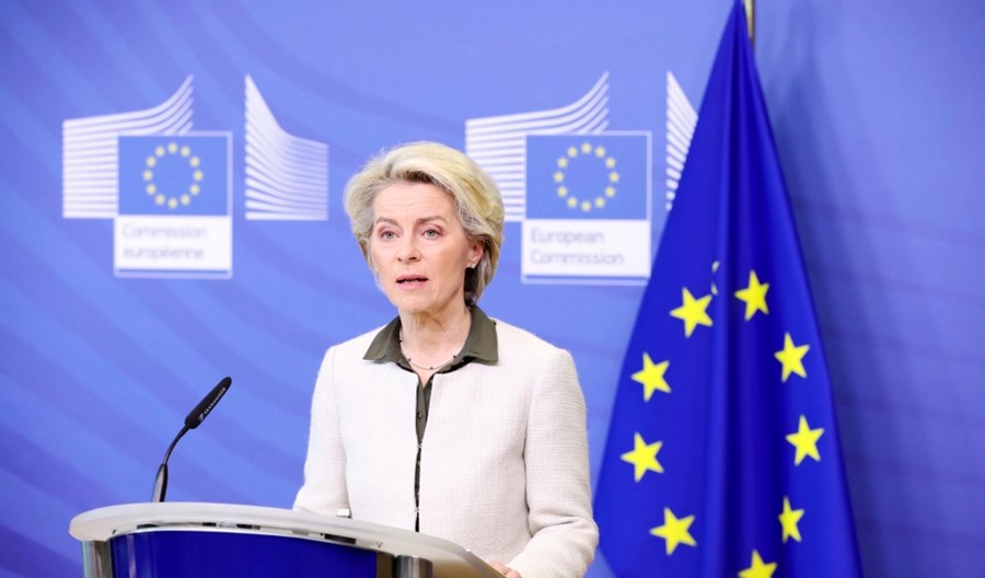 Unia oficjalnie zamyka niebo dla Rosji. Także dla oligarchów Unia oficjalnie zamyka niebo dla Rosji. Także dla oligarchów