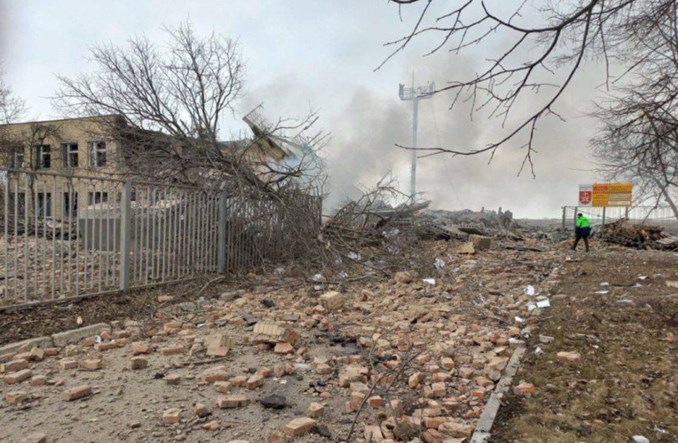 Port lotniczy Winnica w gruzach po ataku rakietowym Rosjan 