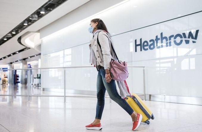 Koniec z maseczkami w British Airways, Virgin Atlantic i na Heathrow