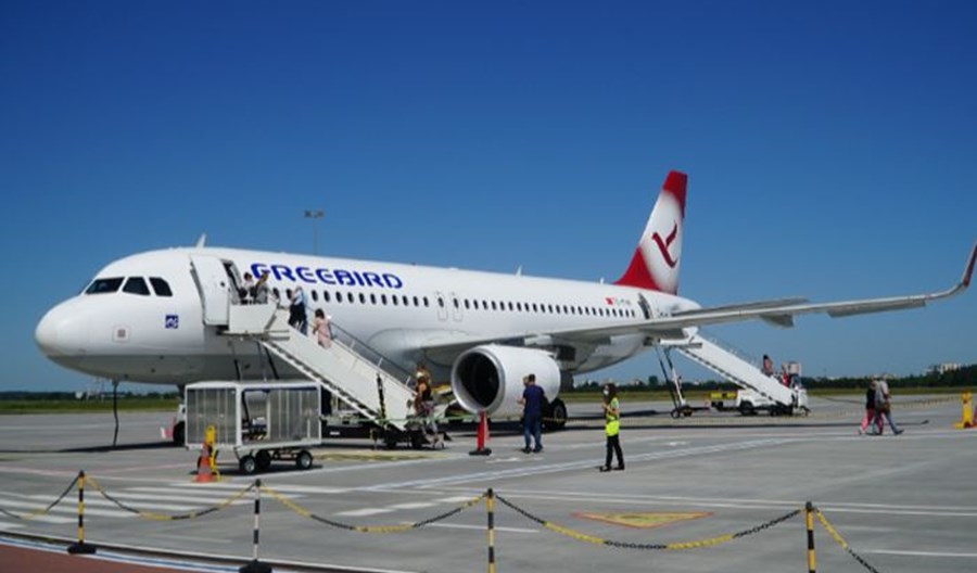Bydgoszcz: Latem więcej rejsów PLL LOT i Ryanair, trzy kierunki czarterów