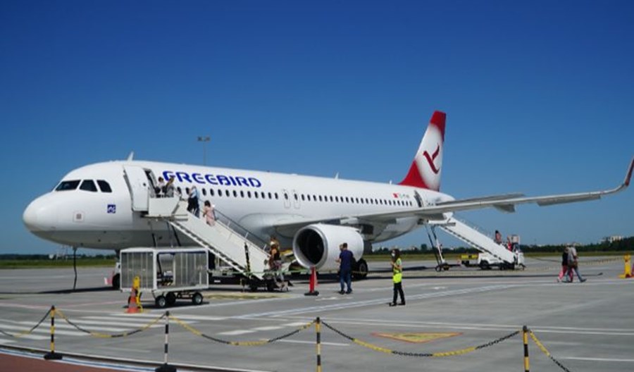 Bydgoszcz: Latem więcej rejsów PLL LOT i Ryanair, trzy kierunki czarterów Bydgoszcz: Latem więcej rejsów PLL LOT i Ryanair, trzy kierunki czarterów