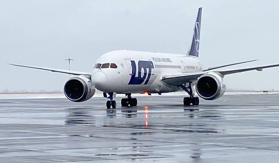 Dreamliner PLL LOT przewiózł uciekających z Ukrainy do Kanady Dreamliner PLL LOT przewiózł uciekających z Ukrainy do Kanady