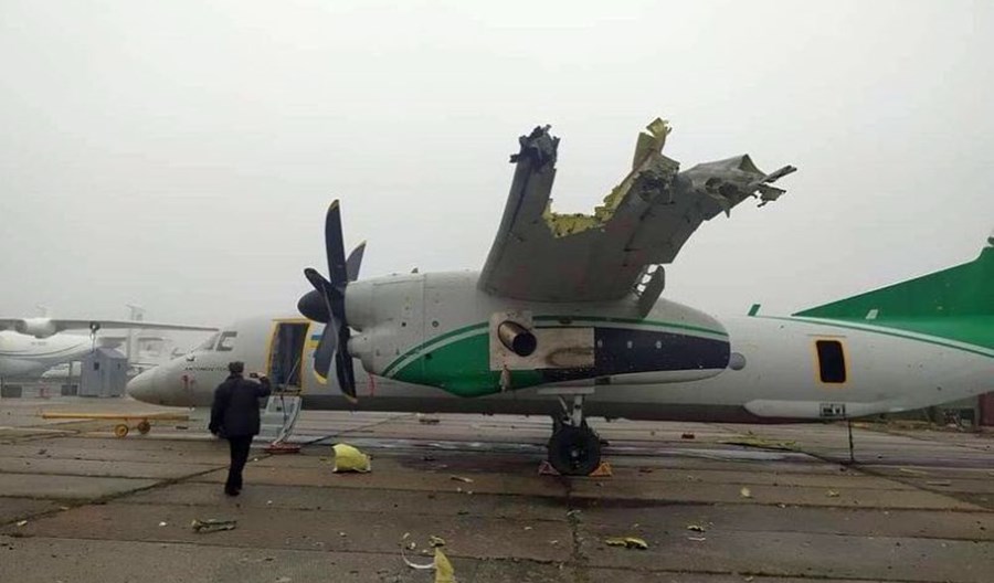 Antonow ujawnił listę zniszczeń. Hangary, baza, wieża kontrolna i samoloty