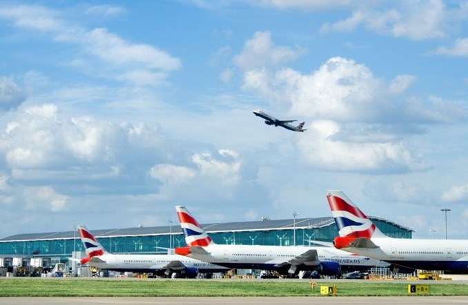 British Airways i easyJet odwołały w miniony weekend setki lotów