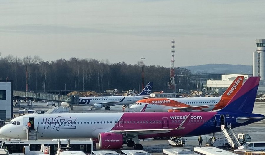 Wizz Air poleci z Krakowa do Abu Zabi. We wrześniu wrócą loty z Katowic Wizz Air poleci z Krakowa do Abu Zabi. We wrześniu wrócą loty z Katowic