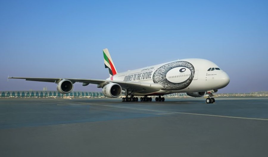 Najnowsza atrakcja Dubaju uwieczniona na dziesięciu A380 Najnowsza atrakcja Dubaju uwieczniona na dziesięciu A380