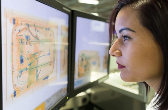 Gdańsk: Port zyskał nowoczesny sprzęt do prześwietlania bagażu