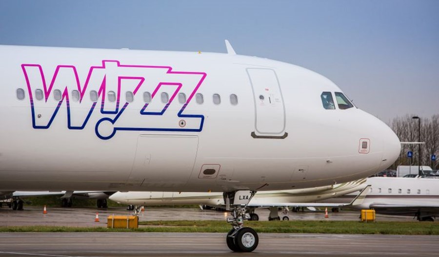 Wizz Air przegrywa z chaosem na niebie. Odwołuje 10 proc. lotów