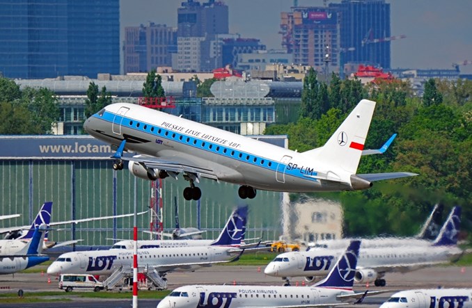 LOT. Jaka flota na najbliższe lata? Airbusy zastąpią embraery?
