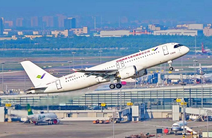 COMAC: Pierwszy C919 dla China Eastern odbył lot techniczny