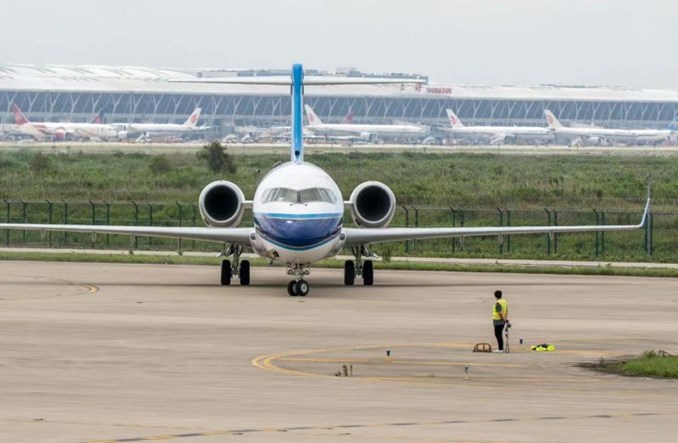 Chiny: Linie lotnicze z pomocą publiczną. Dwa warunki