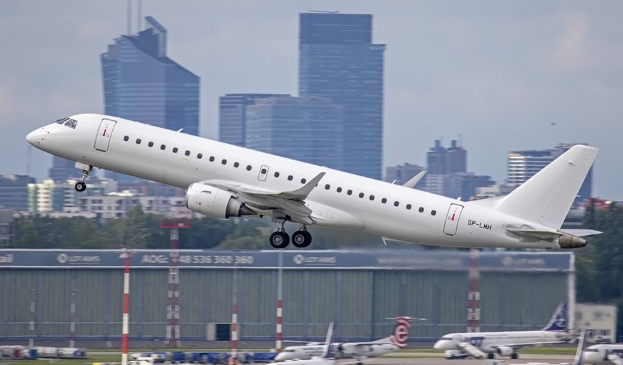 40. Embraer E-Jet LOT-u odebrany i już lata z pasażerami 40. Embraer E-Jet LOT-u odebrany i już lata z pasażerami