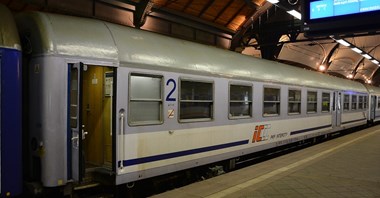 Remtrak naprawi rowerowe „stodoły”