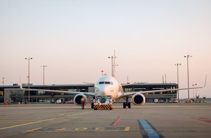 Ryga: 2,22 mln pasażerów w minionym półroczu. Spadki frachtu i podróży tranzytowych