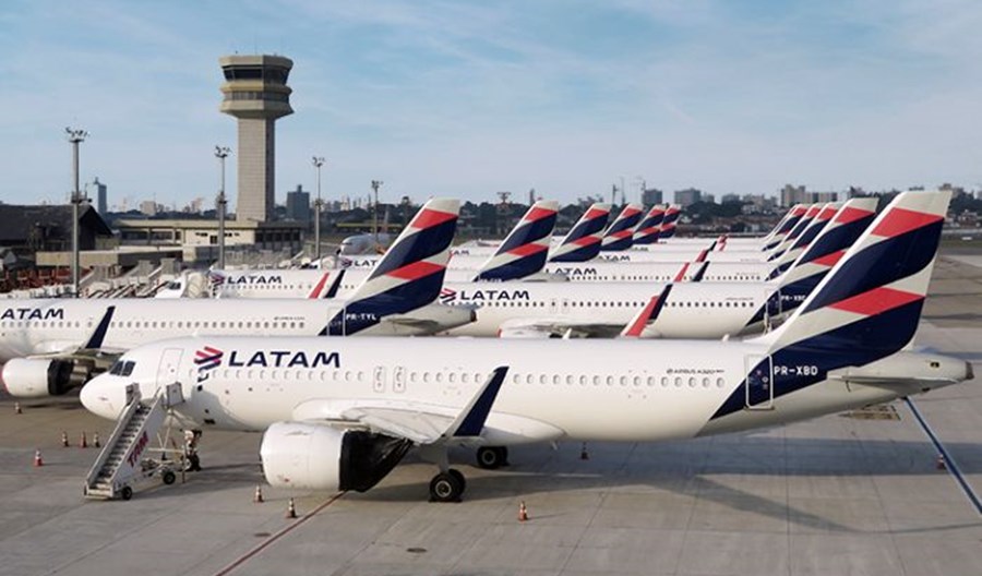 LATAM wznowiły po długiej przerwie drugą trasę do Włoch LATAM wznowiły po długiej przerwie drugą trasę do Włoch