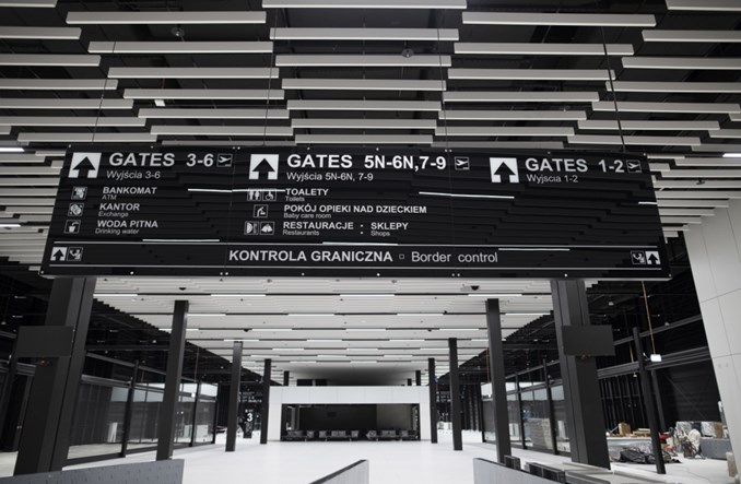 LOT poleci z Radomia do Grecji i Albanii?