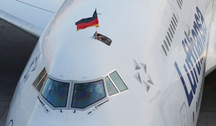Lufthansa obniża limit bagażu między Indiami a Ameryką Północną Lufthansa obniża limit bagażu między Indiami a Ameryką Północną