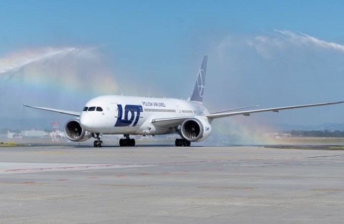 LOT w Budapeszcie: Nowy Jork skasowany, częściej do Seulu 