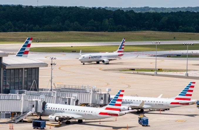 USA: Opóźnienia i odwołania setek lotów. Awaria w FAA nie wpływa na rejsy LOT
