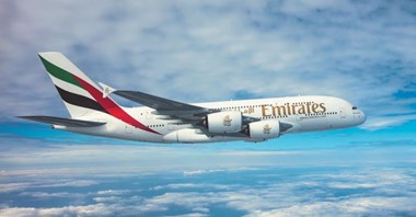 Emirates wznawiają bezpośrednie loty do Hongkongu. Codzienne rejsy A380