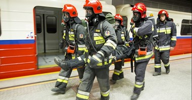 Strażacy z metra pomogą ratownikom na powierzchni