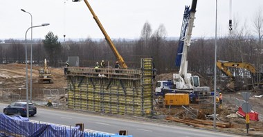 Postępy przy pracach nad PKA. Budowa kolei na lotnisko Rzeszów-Jasionka (zdjęcia)  