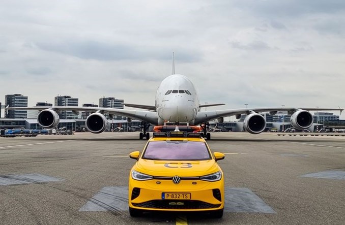 Amsterdam. Rząd przegrywa w sądzie. Nie będzie ograniczeń w lotach