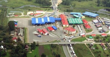 Przemyt i korupcja na zamkniętym obecnie przejściu w Bobrownikach 