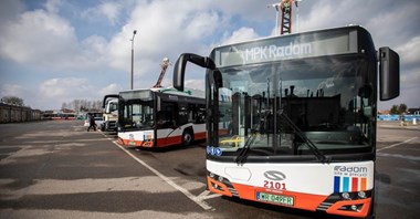 Dwie linie MPK połączą dworzec kolejowy z lotniskiem w Radomiu