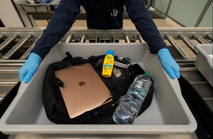 Anglia: Nowoczesne skanery bagażu później niż planowano 