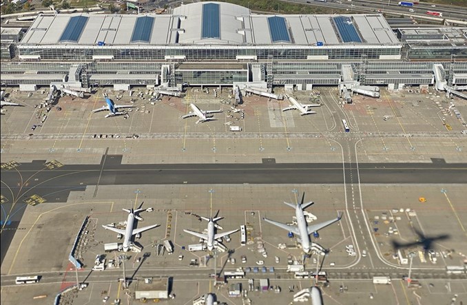 Dekarbonizacja europejskiego lotnictwa to koszt 800 mld euro