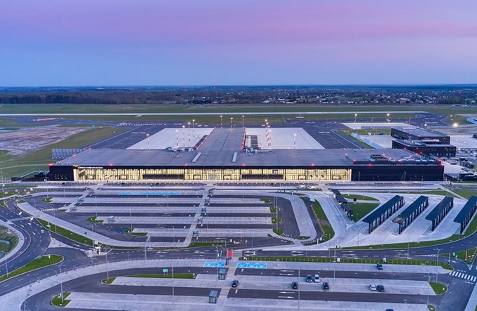 Lotnisko w Radomiu. Od 16 maja płatne parkingi
