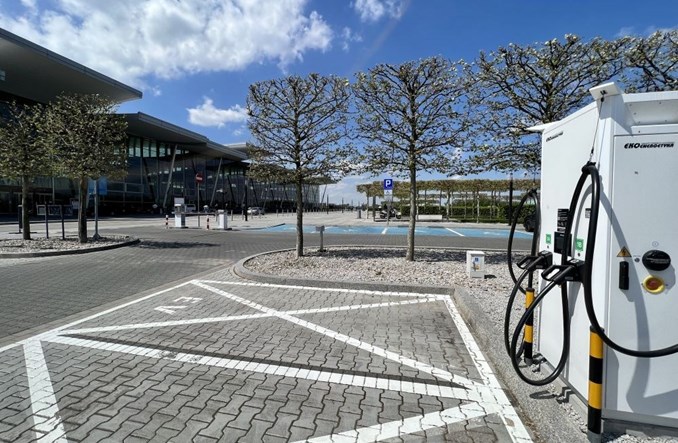 Wrocław: Na lotnisku naładujemy samochód elektryczny