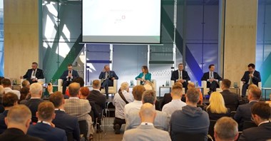 Transport publiczny oczami polityków. Co dostaną wyborcy?