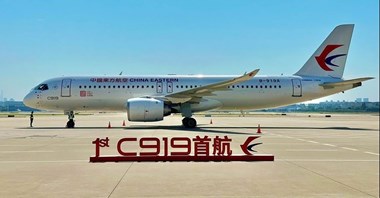 Chiński COMAC C919 wykonał pierwszy lot z pasażerami