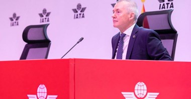 IATA apeluje do walczących stron o ochronę lotnictwa