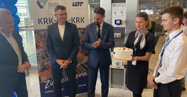 Wystartowały loty między Zieloną Górą i Krakowem
